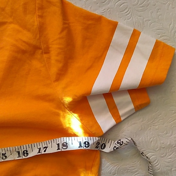 NWOT H&M Divided Semi- Crop Top / Ter - Picture 3 of 8